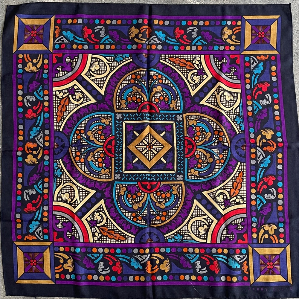 PERRY ELLIS VINTAGE Geometric Pattern Scarf